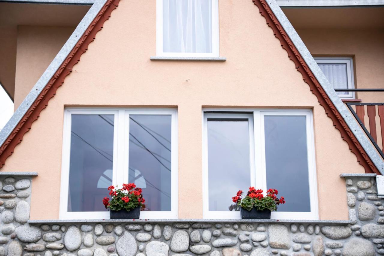 Tatrzanskie Spanie Pokoje Goscinne Poronin Exterior photo